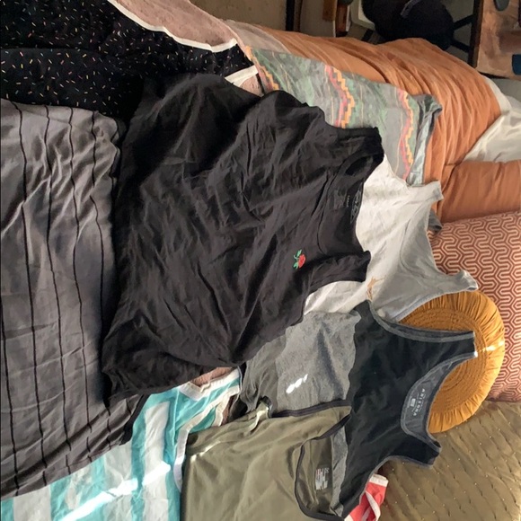 Bundle of 13 size L men’s tank tops - Picture 5 of 5